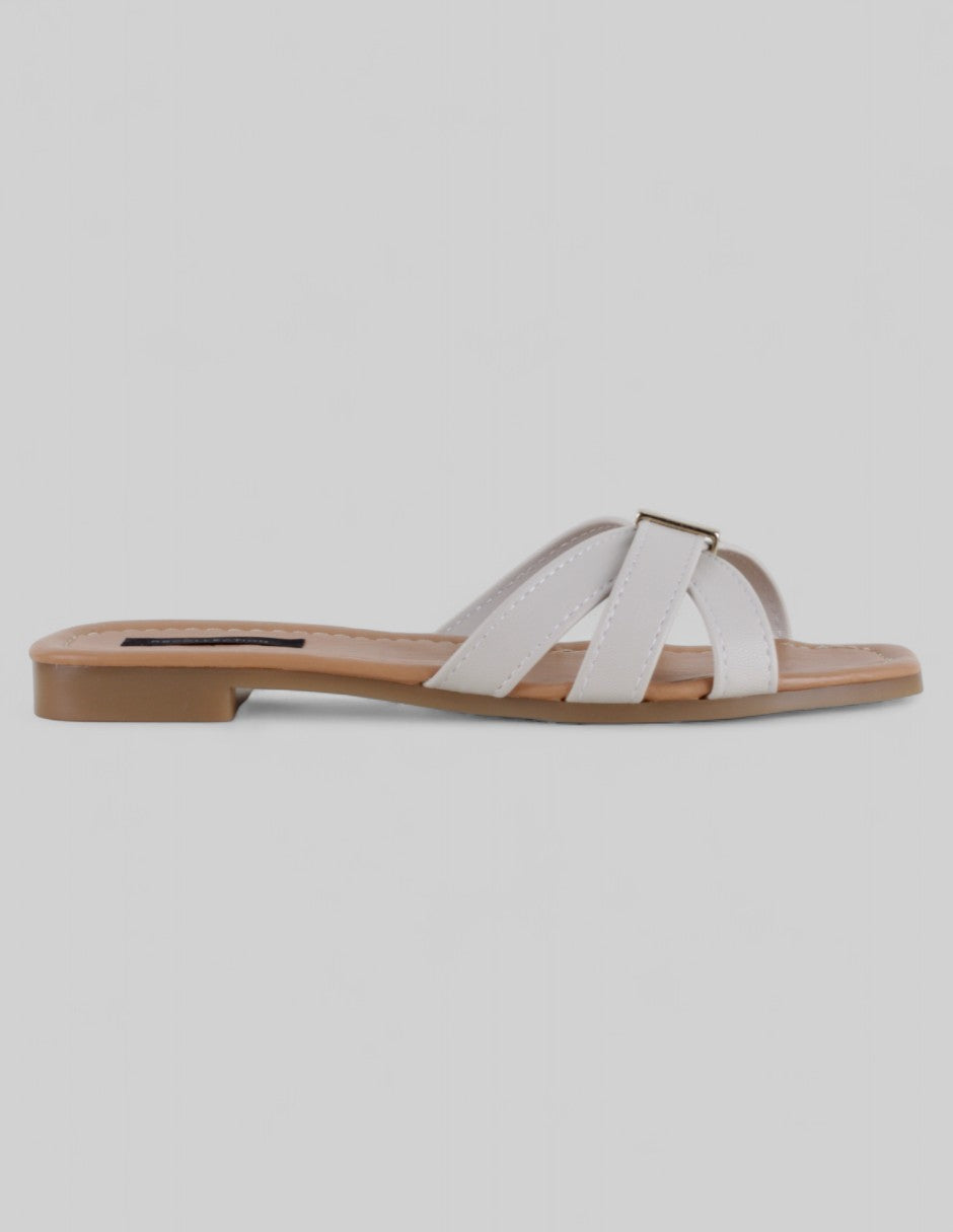 Sandalias de piso Soft en Piel vegana – Beige