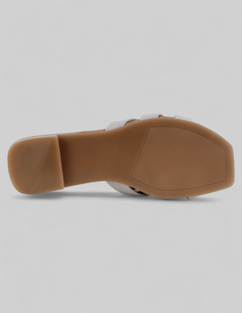Sandalias de piso Soft en Piel vegana – Beige