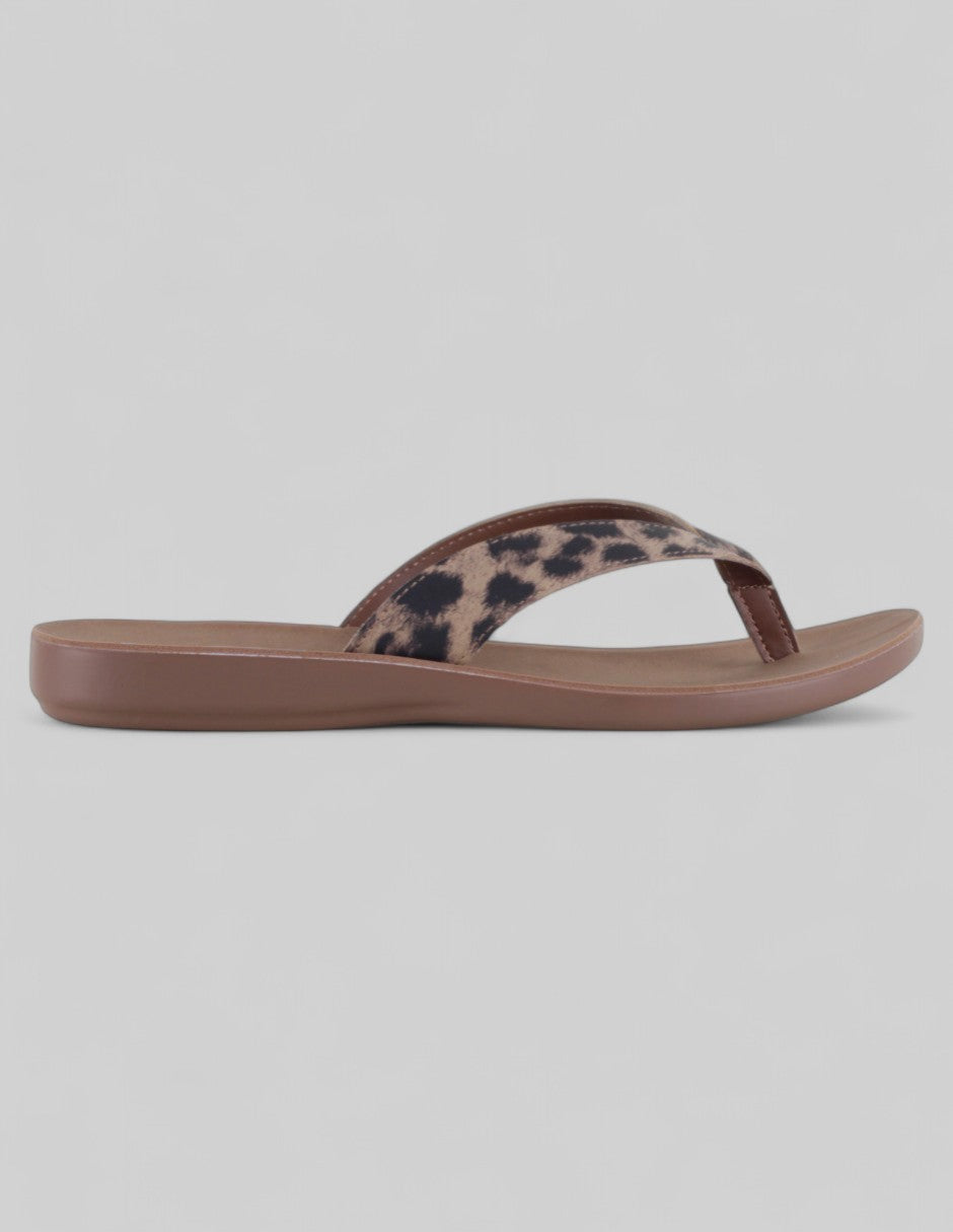 Sandalias clásicas Daily  en Piel vegana – Café