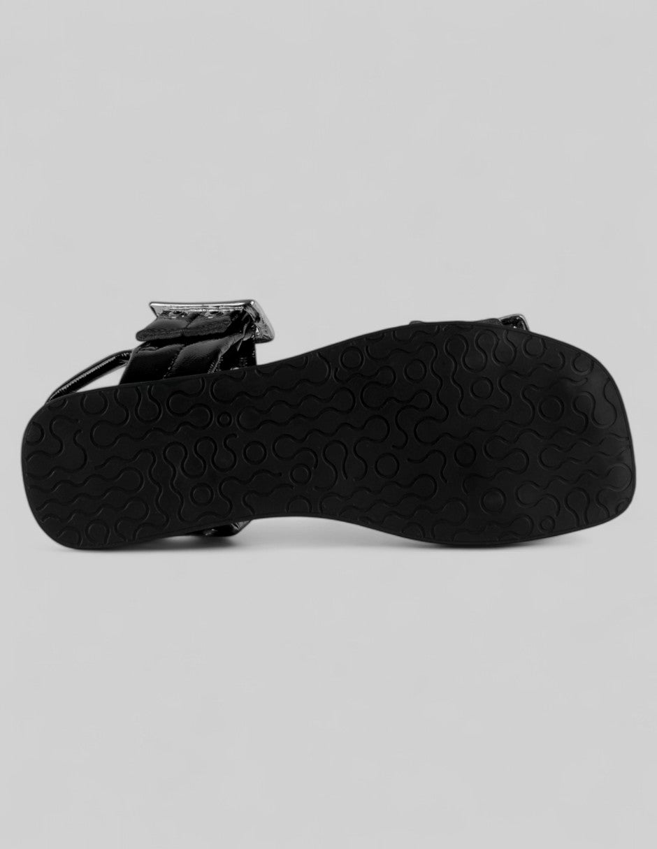 Sandalias de piso Branka en Charol – Negro