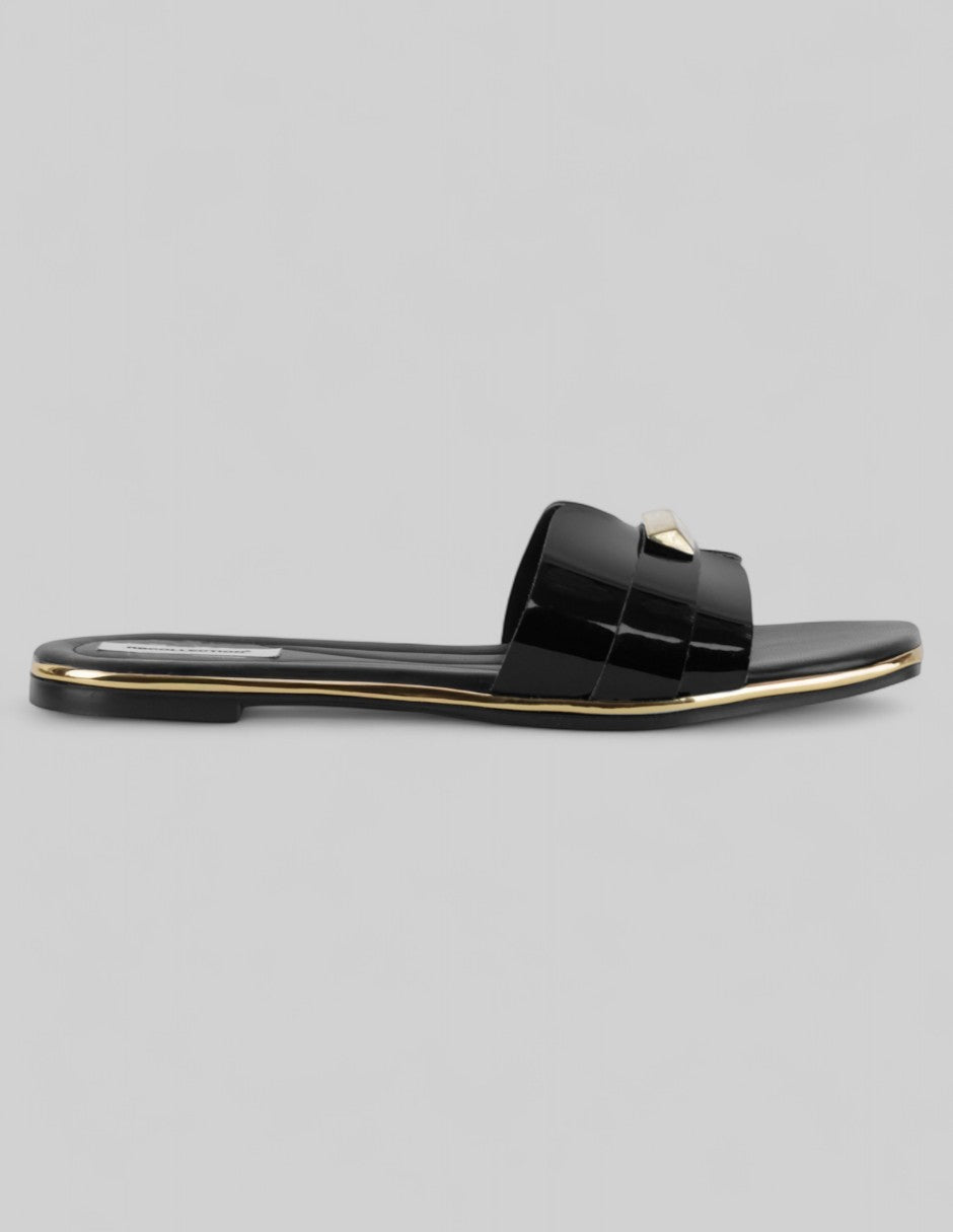 Sandalias de piso Soft en Charol – Negro