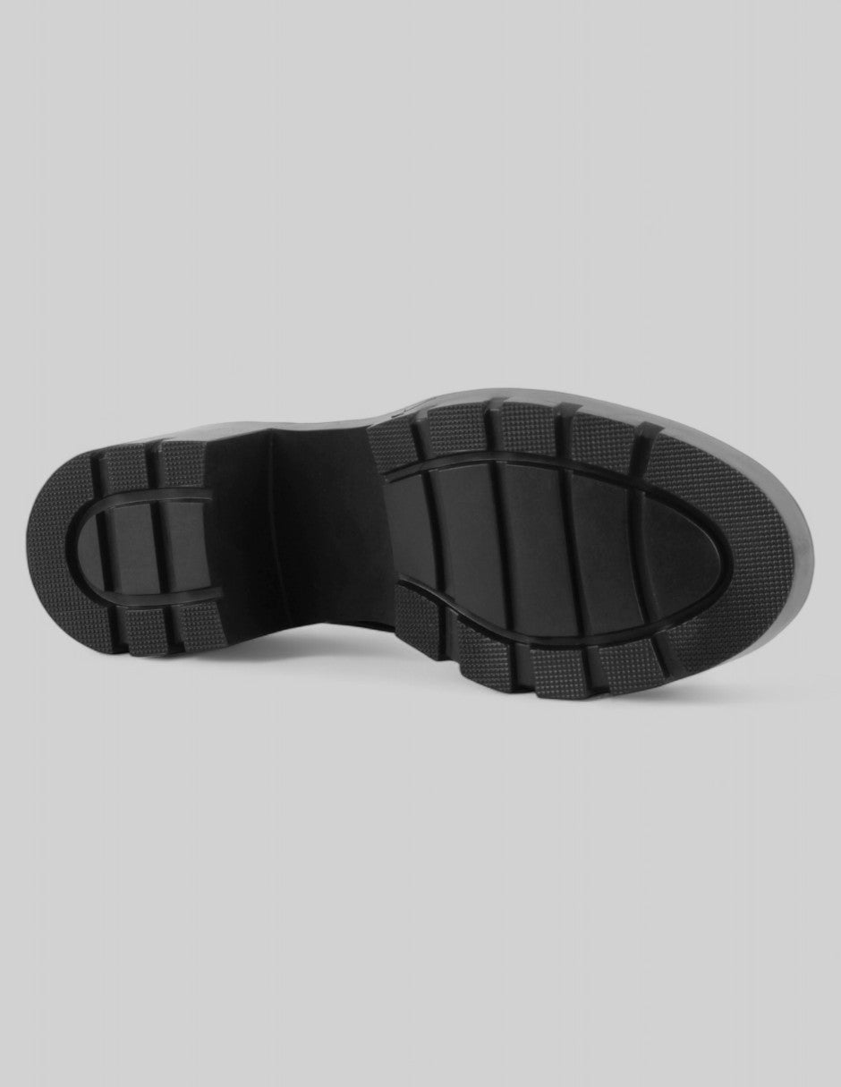 Botín con tacón Ferm en Piel vegana – Negro