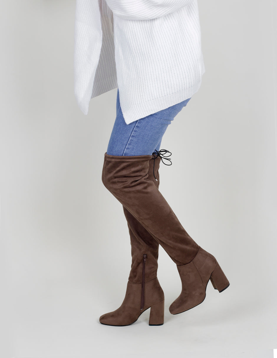 Botas altas Nevada en Gamuza – Café