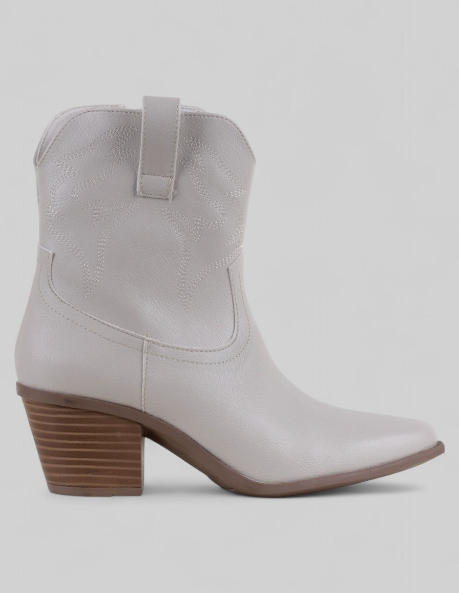 Botas tipo western West en Piel vegana – Beige