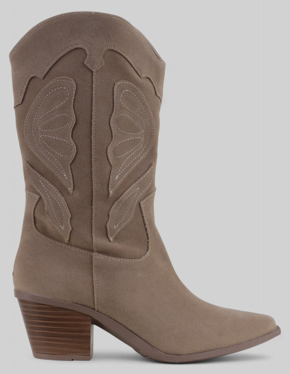 Botas tipo western West en Gamuza sintética – Café