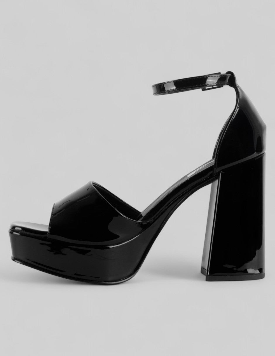 Sandalia con tacón Sylen  en Charol – Negro