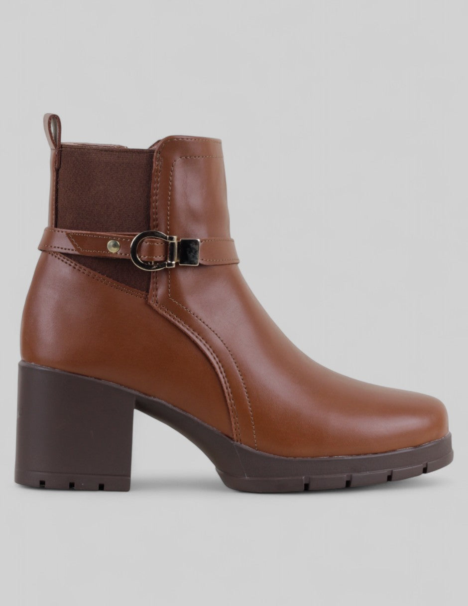 Botín con tacón Doro en Piel vegana – Café