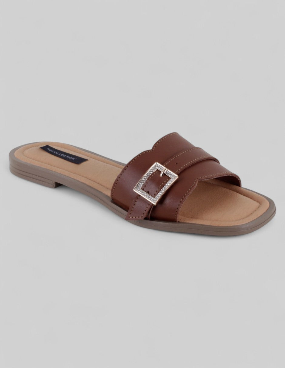 Sandalias de piso Soft en Piel vegana – Café