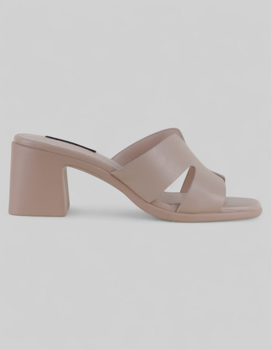 Sandalia con tacón Soft en Piel vegana – Beige