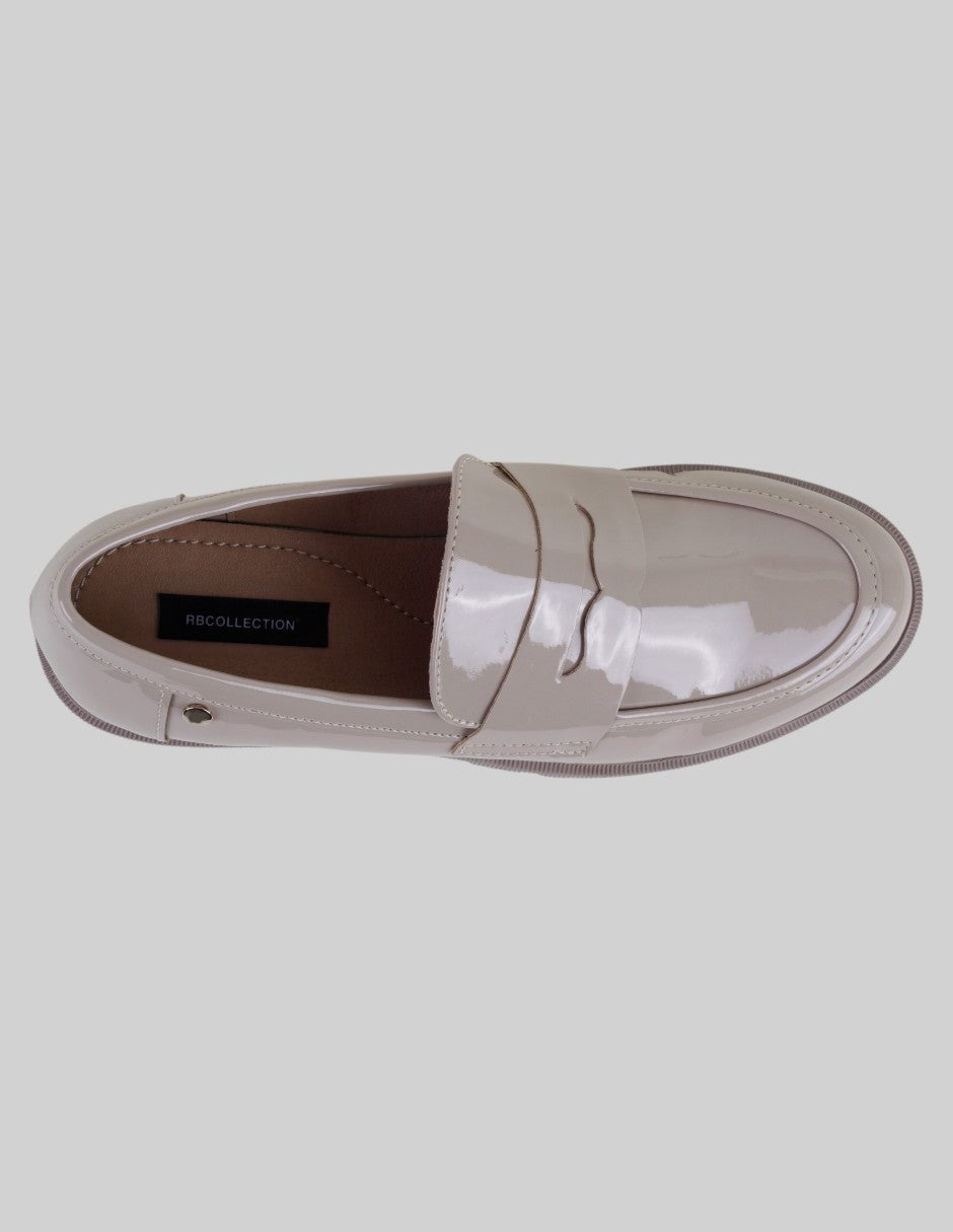 Mocasines Classy en Charol – Beige