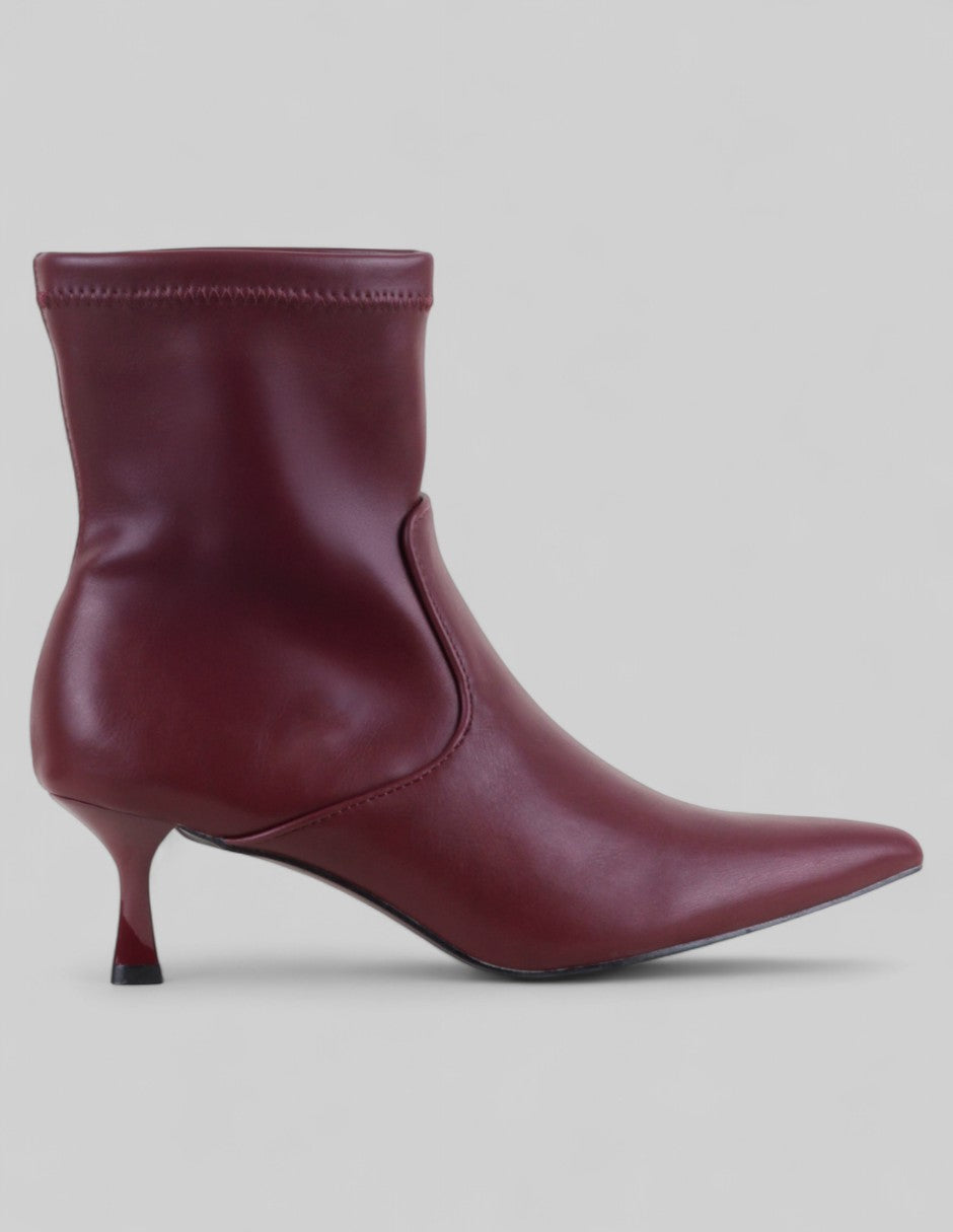 Botín con tacón Kitten en Piel vegana – Rojo