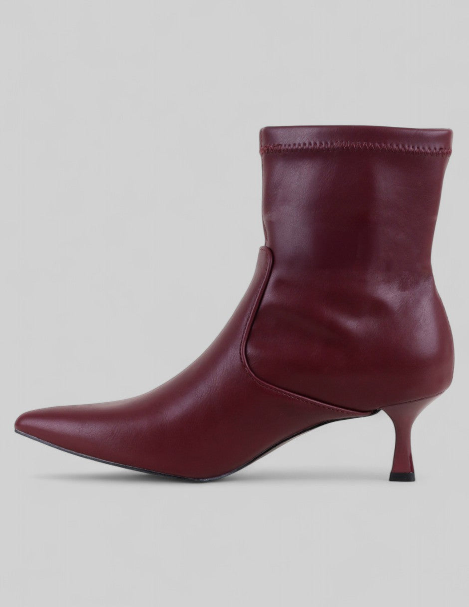 Botín con tacón Kitten en Piel vegana – Rojo