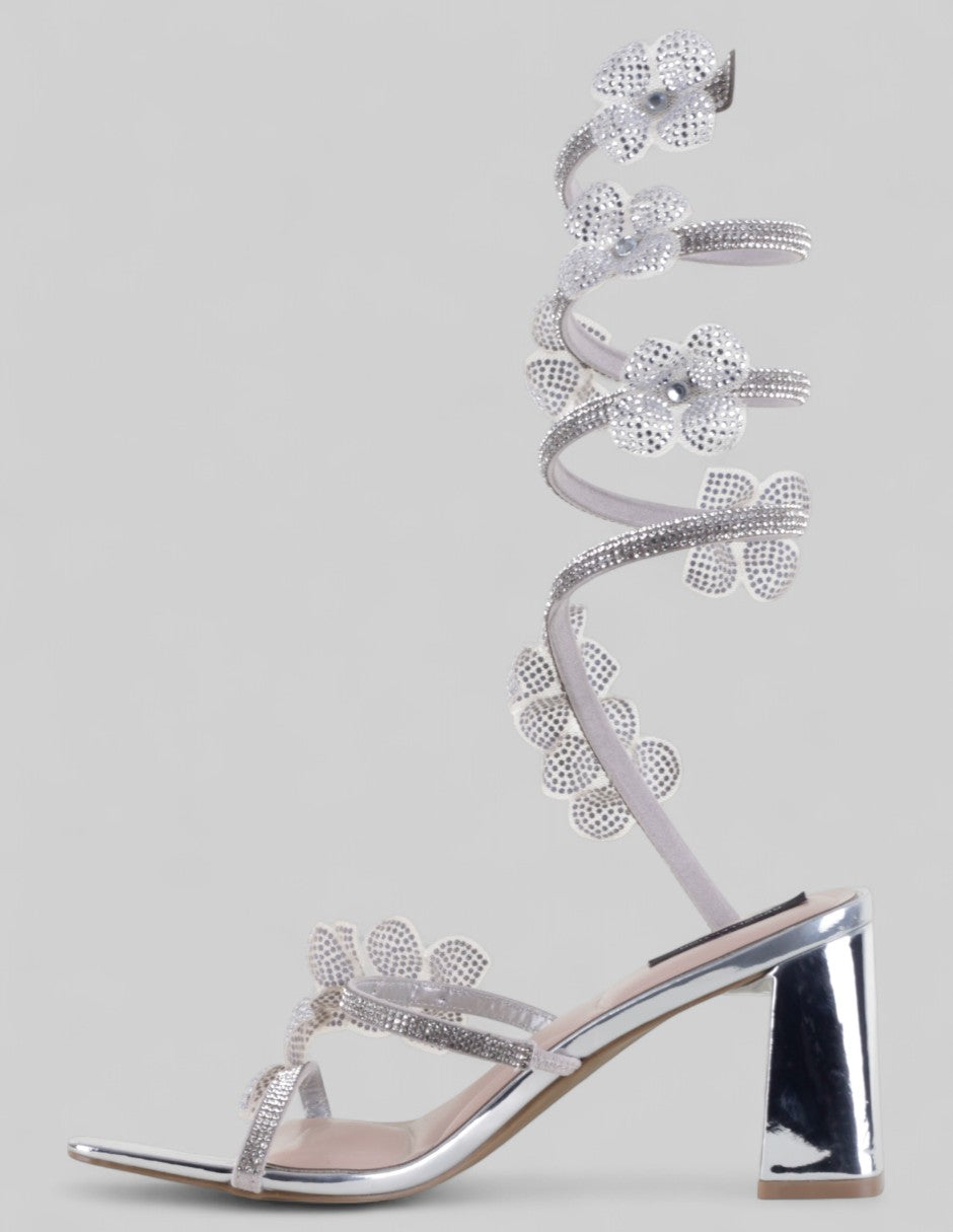 Sandalia con tacón Glowm en Sintético – Plata