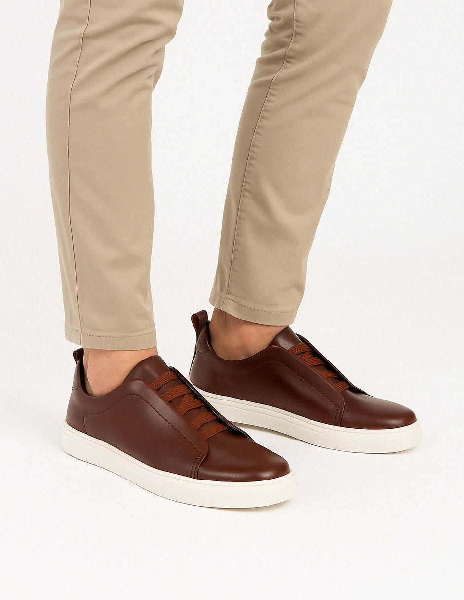 Tenis sin cordones Hand made en Piel – Café