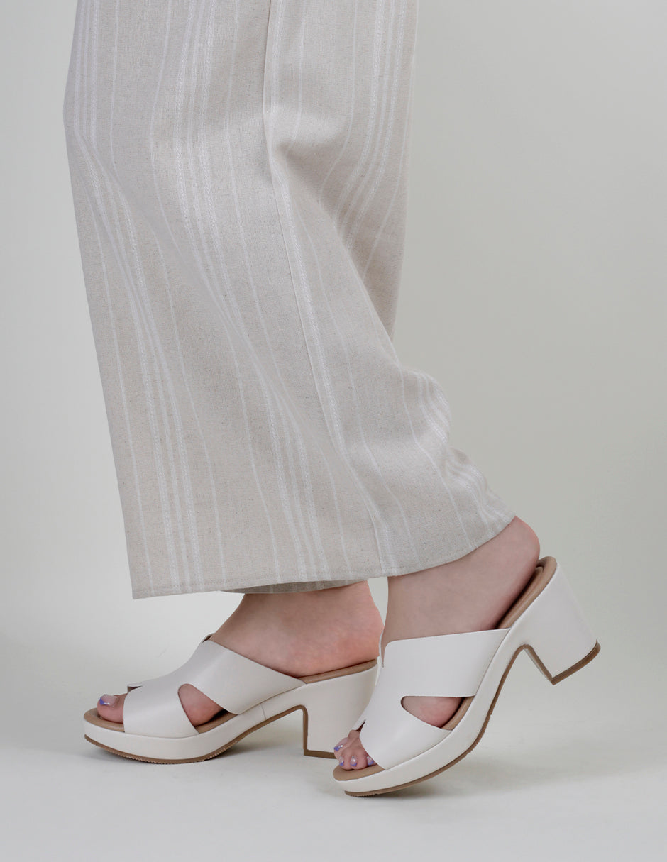 Sandalia con tacón Soft en Piel vegana – Beige