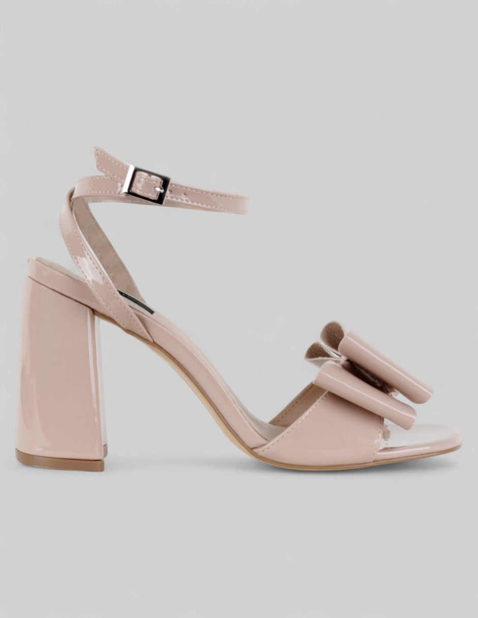 Sandalia con tacón Doll en Charol – Beige