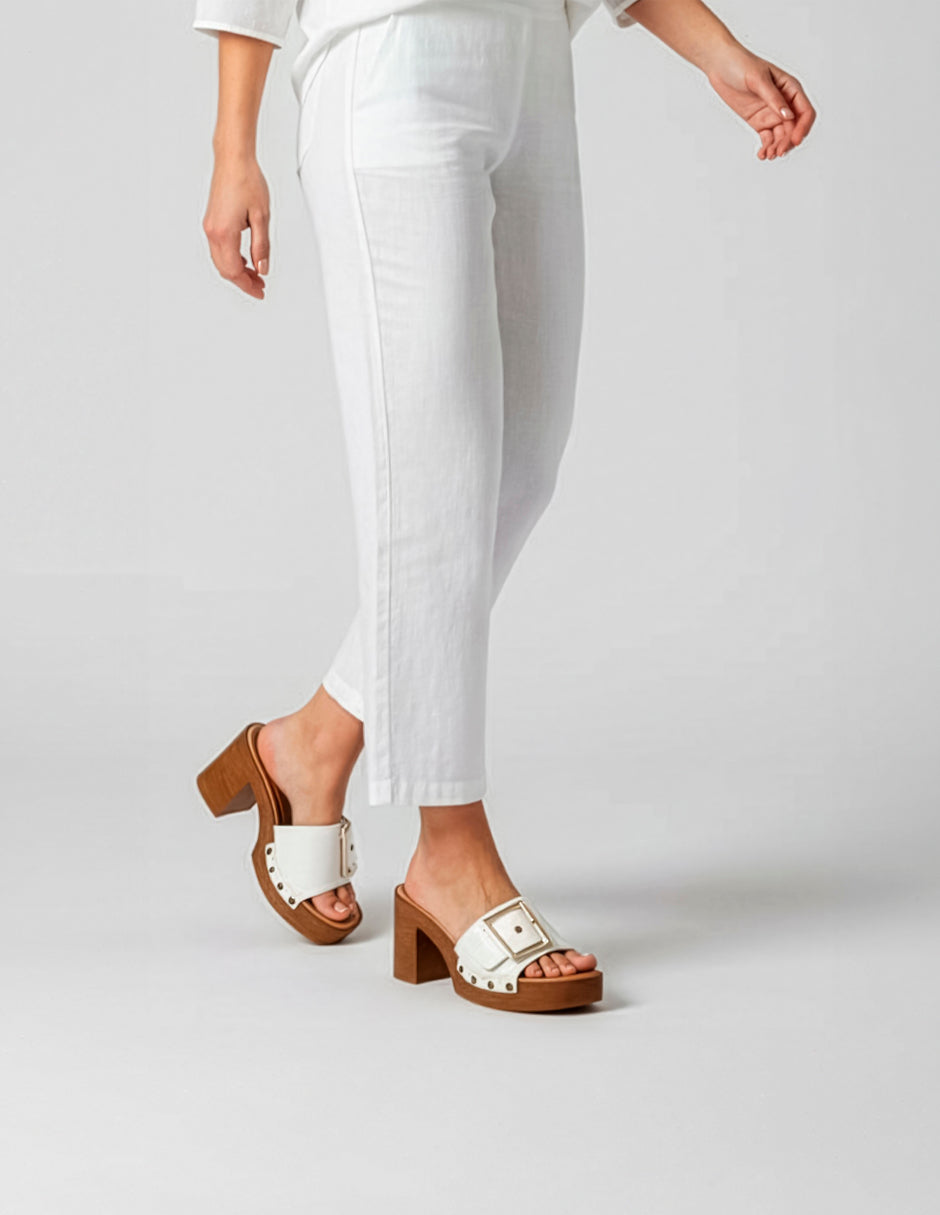Sandalia con tacón Spint en Piel vegana – Beige