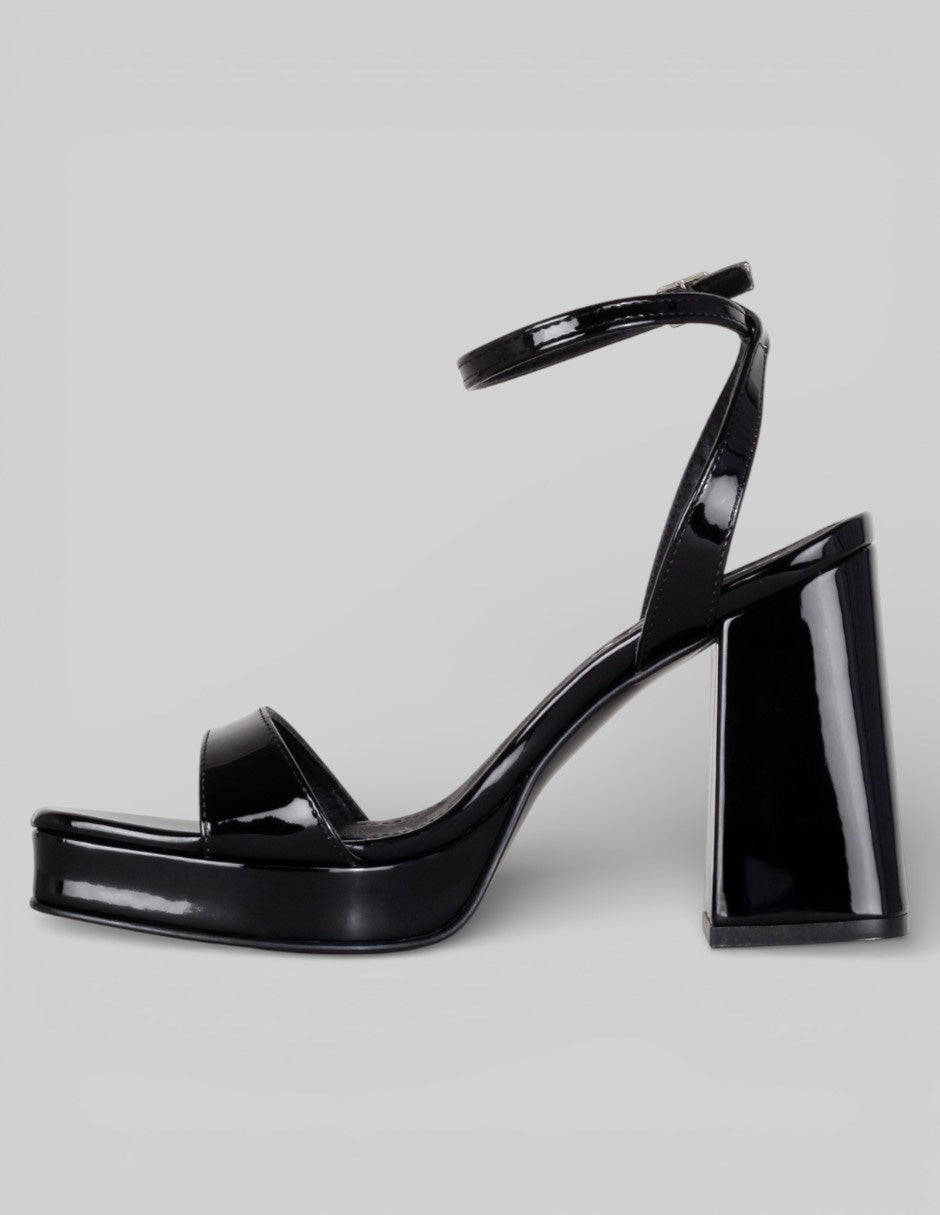 Sandalia con tacón Sylen en Charol – Negro