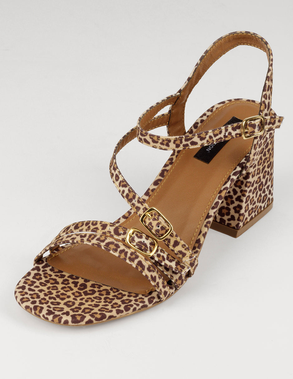 Sandalia con tacón Print en Textil – Café
