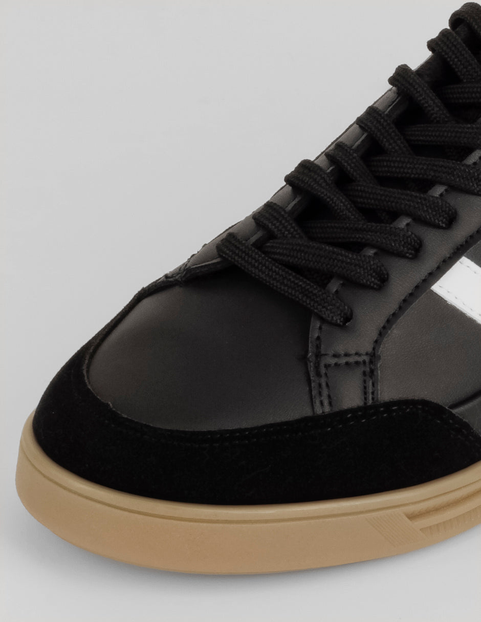 Tenis con cordones Mrs en Piel vegana – Negro