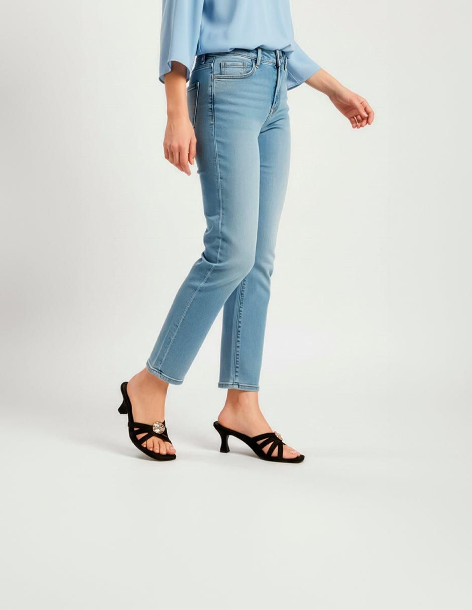 Sandalia con tacón Ave en Textil – Negro