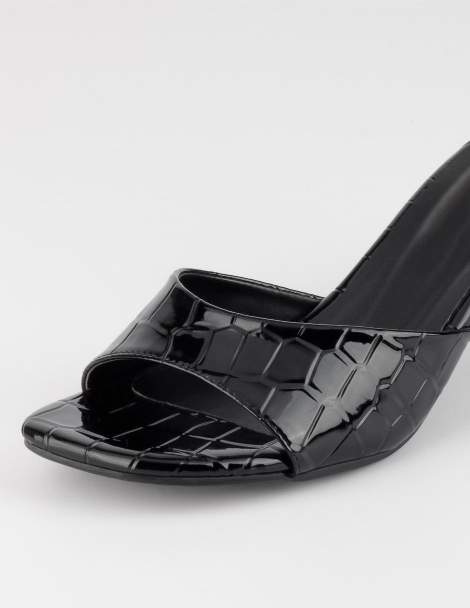 Sandalia con tacón Ave en Charol – Negro