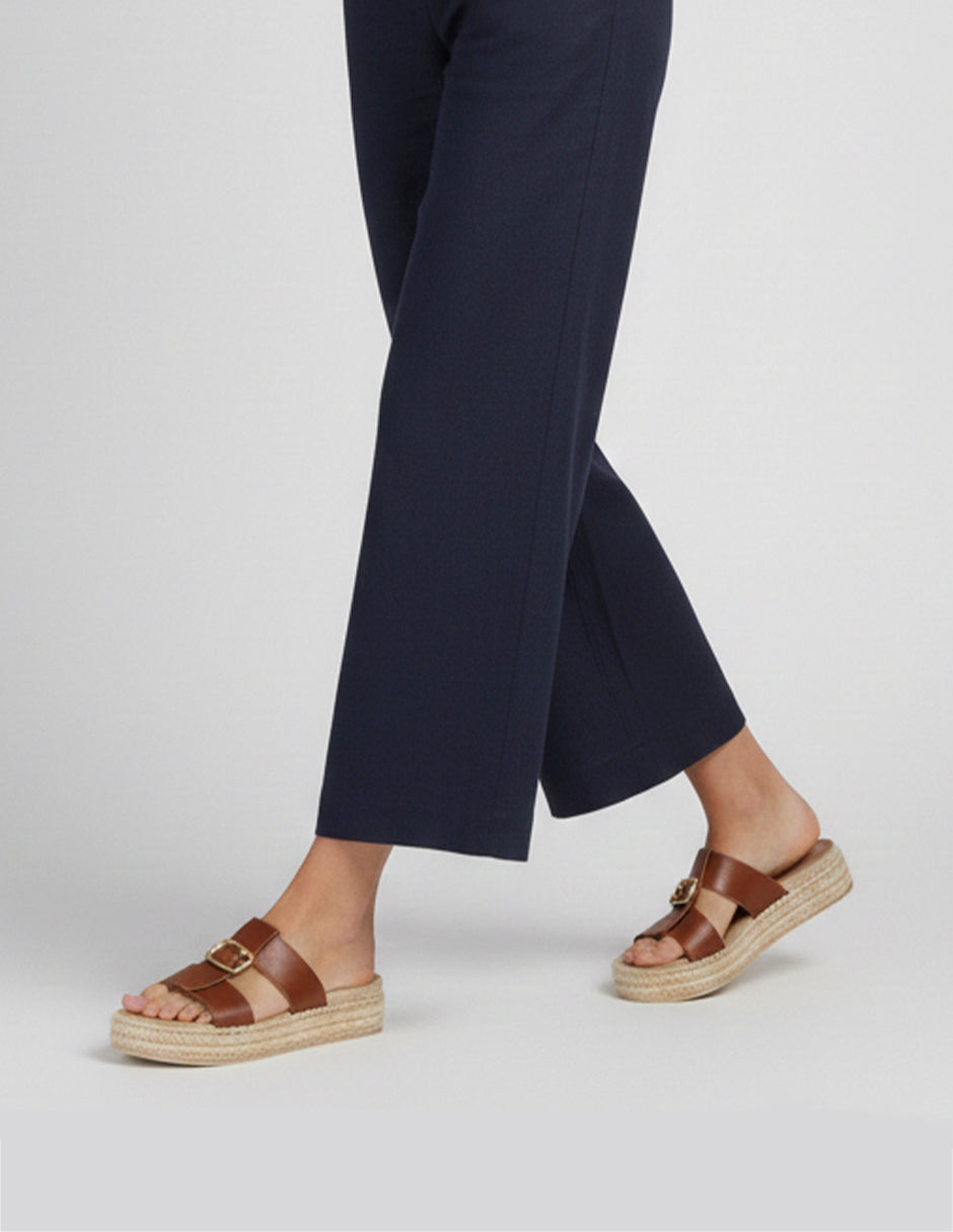 Sandalias con plataforma Yuri en Piel vegana – Café