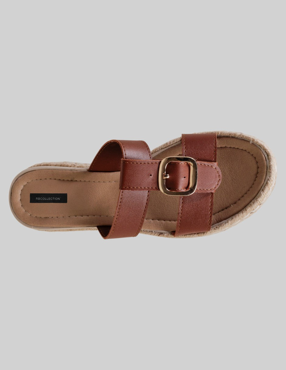 Sandalias con plataforma Yuri en Piel vegana – Café
