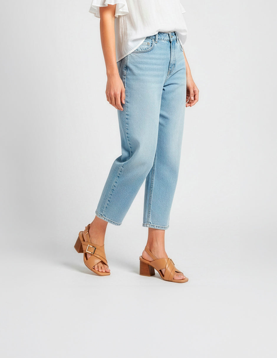 Sandalia con tacón Classy en Piel vegana – Café