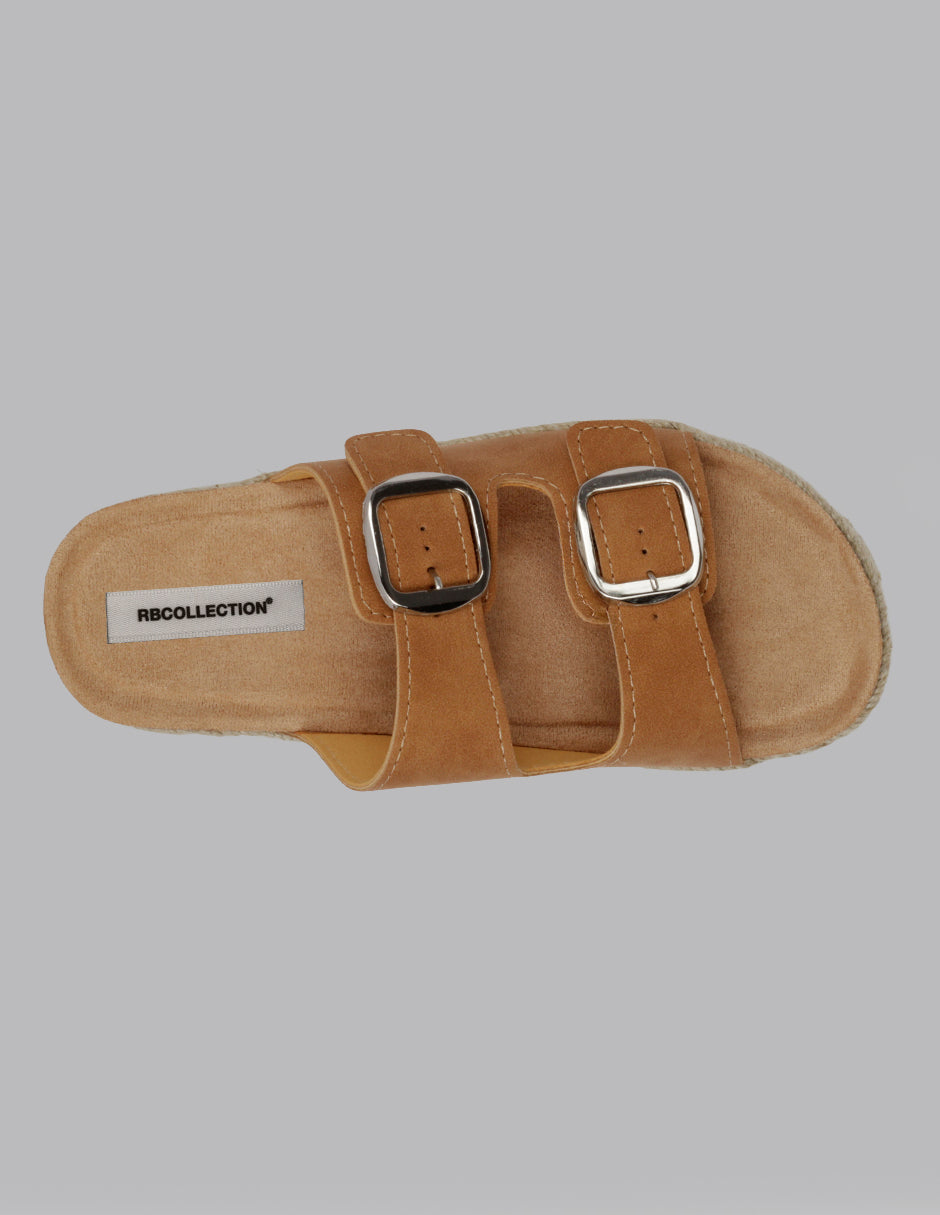 Sandalias con plataforma Yuri en Piel vegana – Café