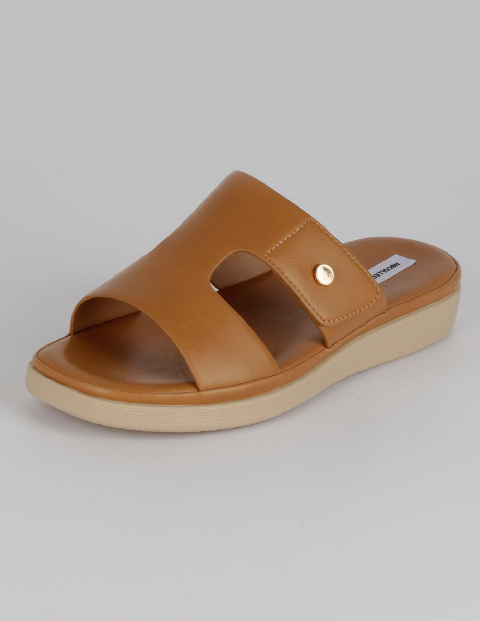 Sandalias de piso Steps en Sintético – Café
