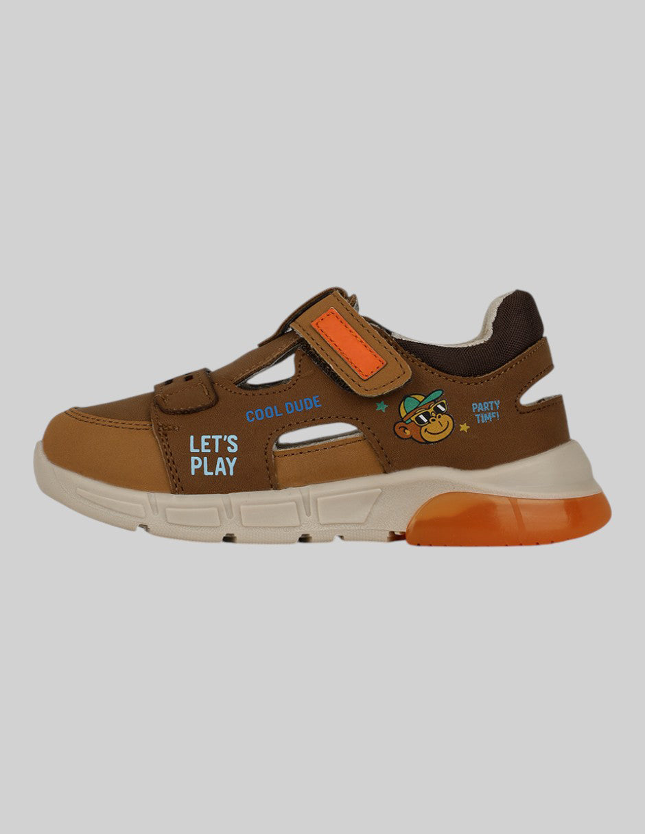 Tenis Exterior Piel vegana Color Café Para Niño De RBCOLLECTION