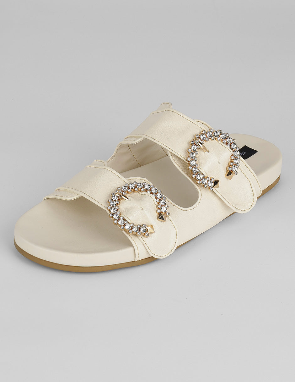 Sandalias de piso Yuri en Sintético – Beige