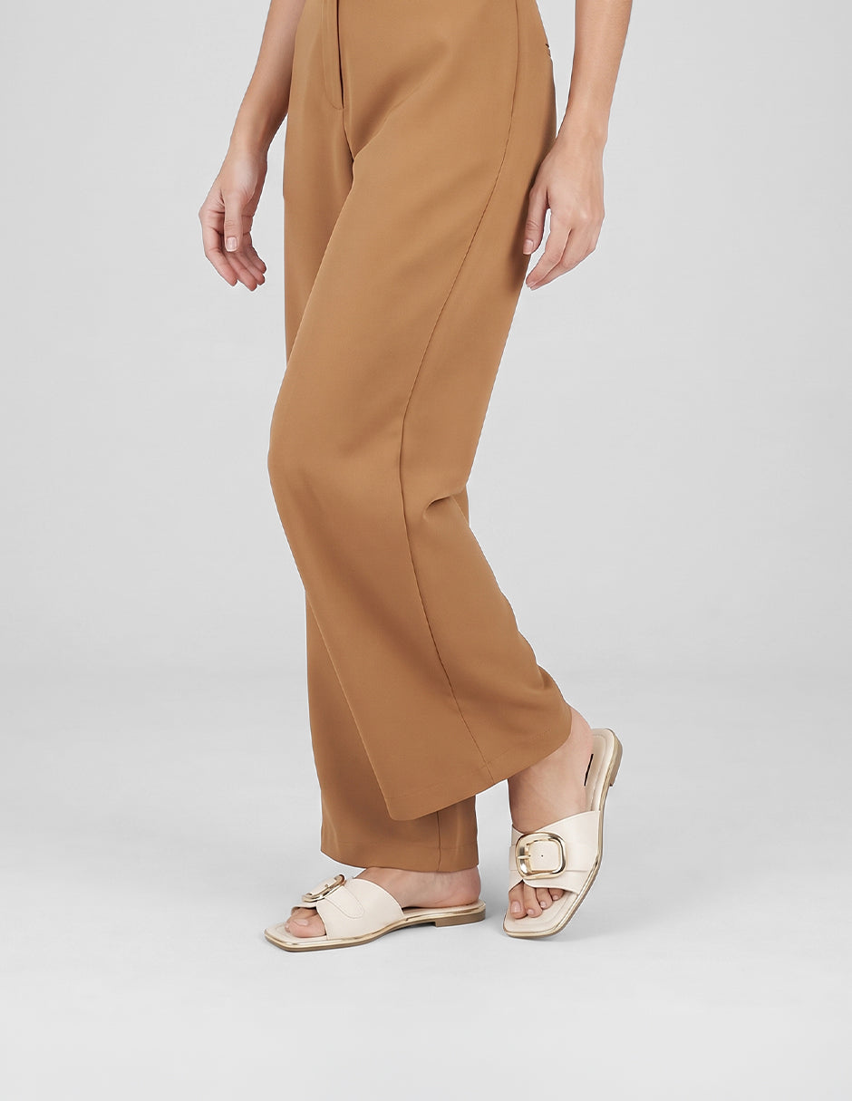 Sandalias de piso Soft en Piel vegana – Beige