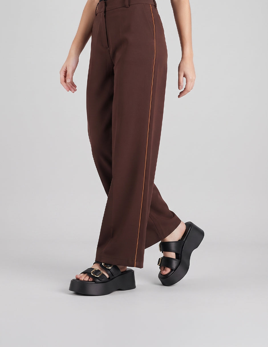 Sandalias con plataforma Yuri en Piel vegana – Negro