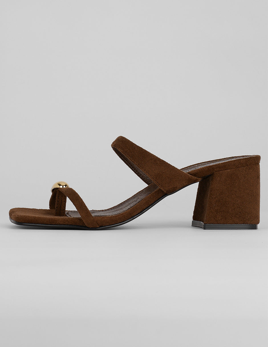Sandalia con tacón Exterior Gamuza Color Café Para Mujer De RBCOLLECTION