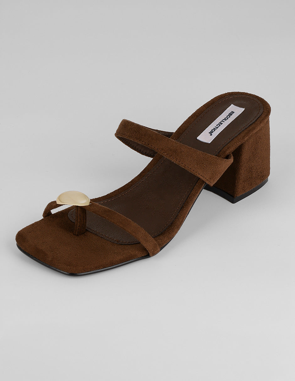 Sandalia con tacón Milley en Gamuza – Café