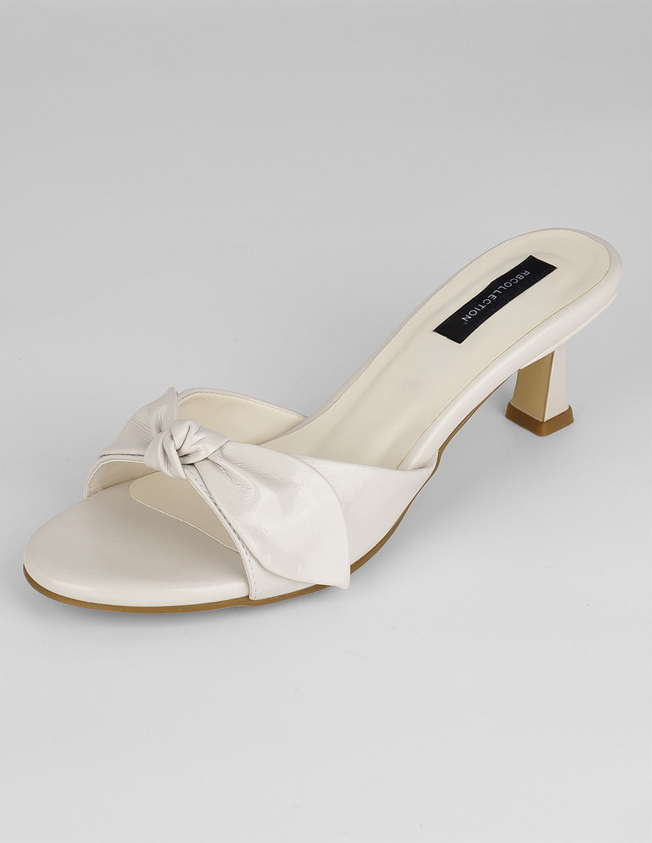 Sandalia con tacón Ave en Charol – Beige