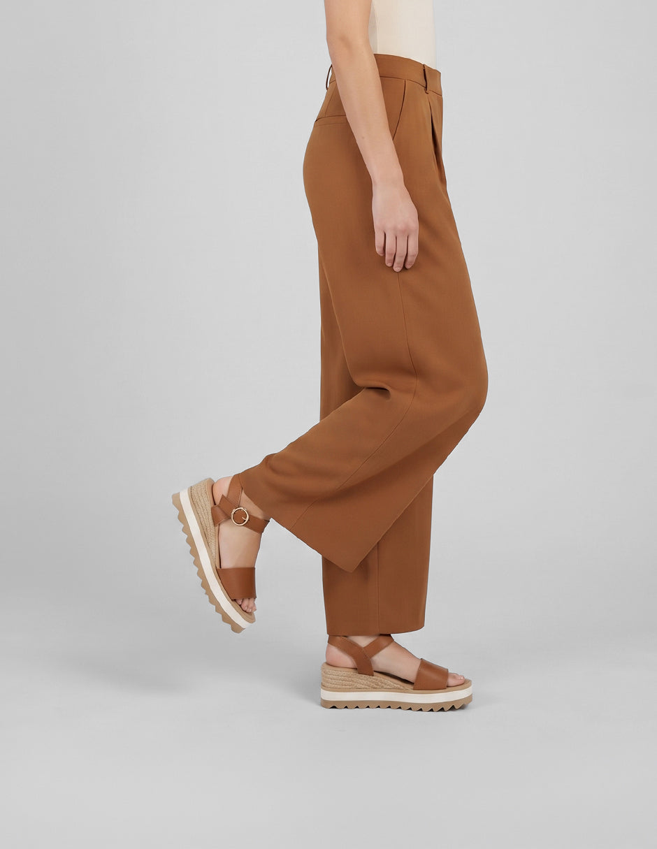 Sandalias con plataforma Naia en Piel vegana – Café