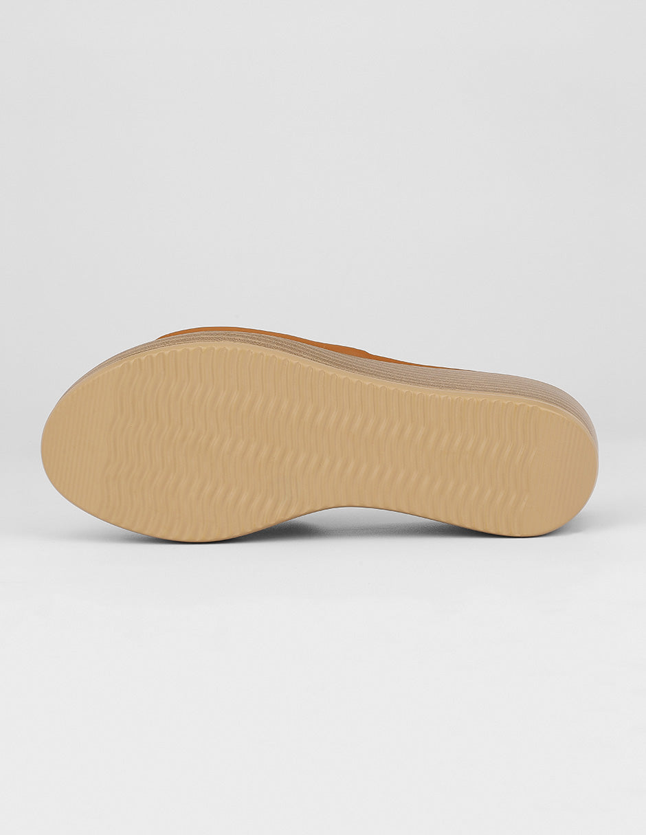 Sandalias con plataforma Naia en Sintético – Café
