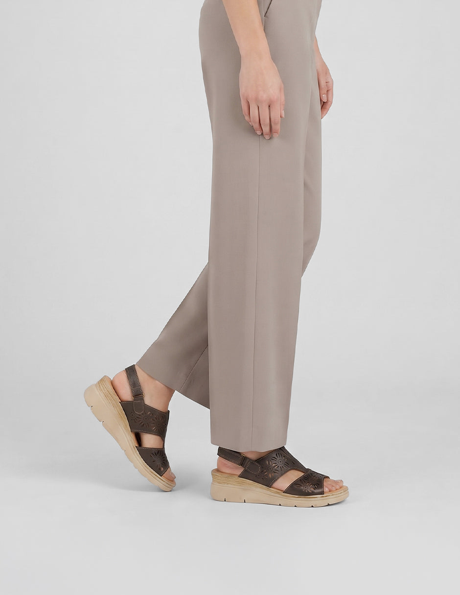 Sandalias con plataforma Naia en Piel vegana – Café