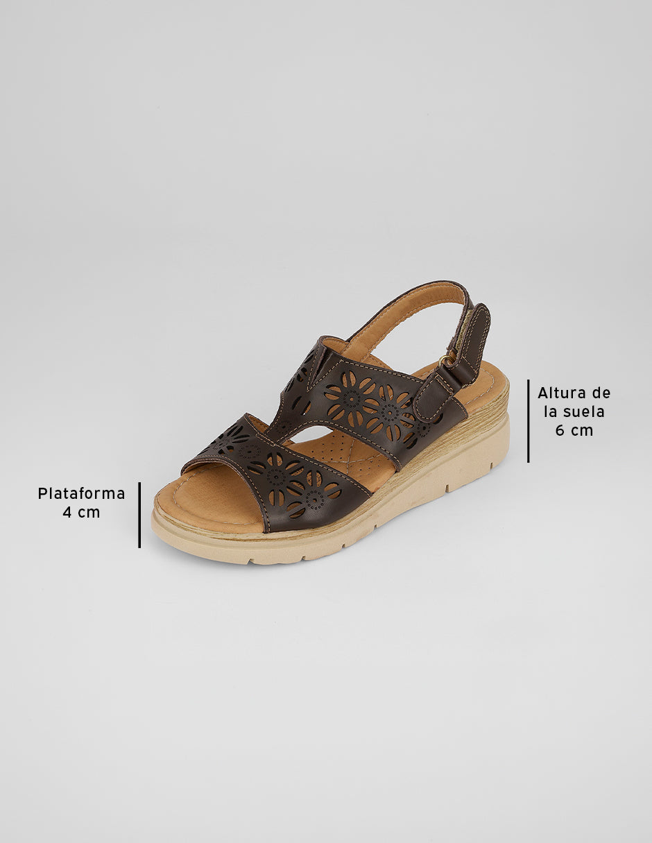 Sandalias con plataforma Naia en Piel vegana – Café