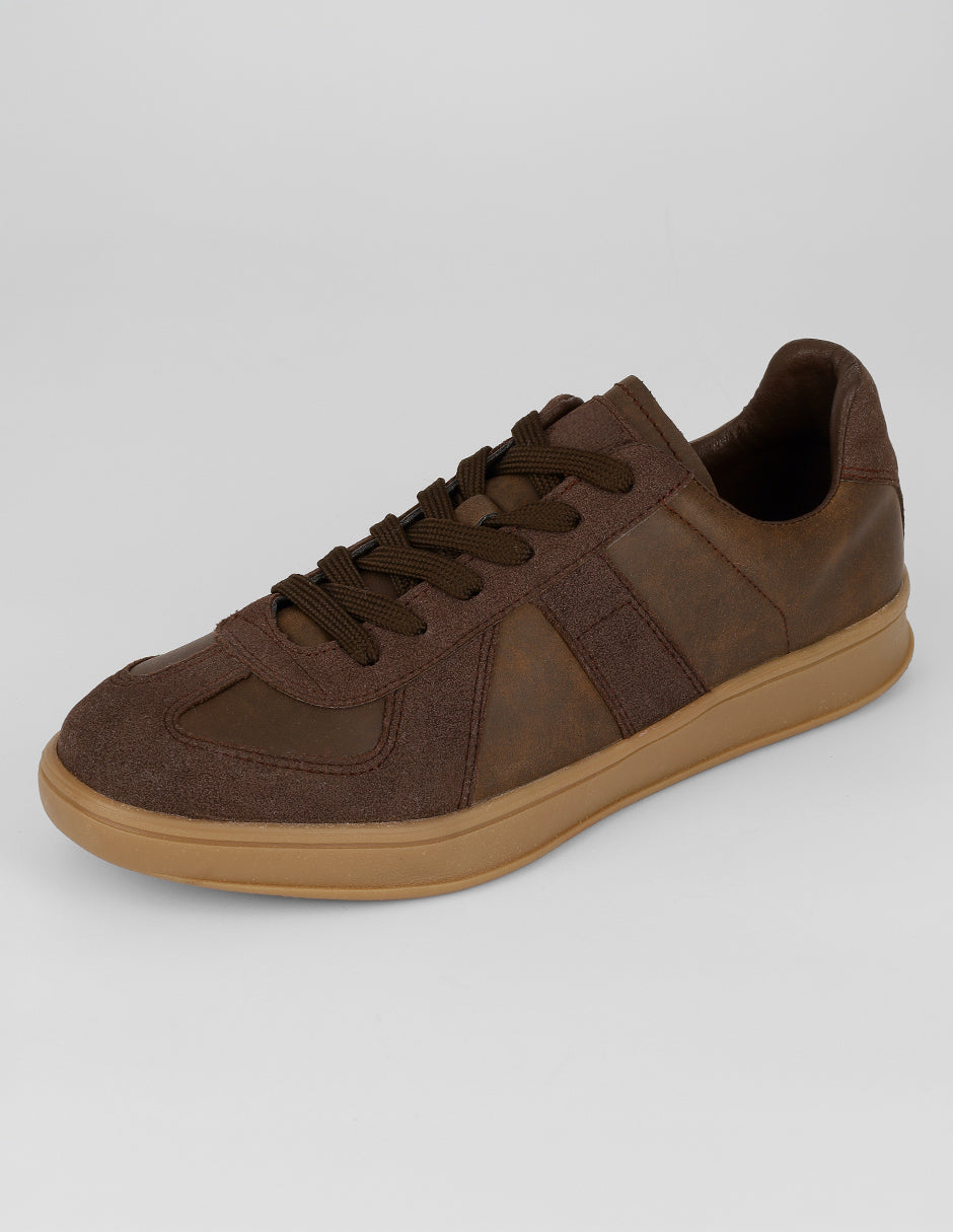 Tenis con cordones Urban en Piel vegana – Café