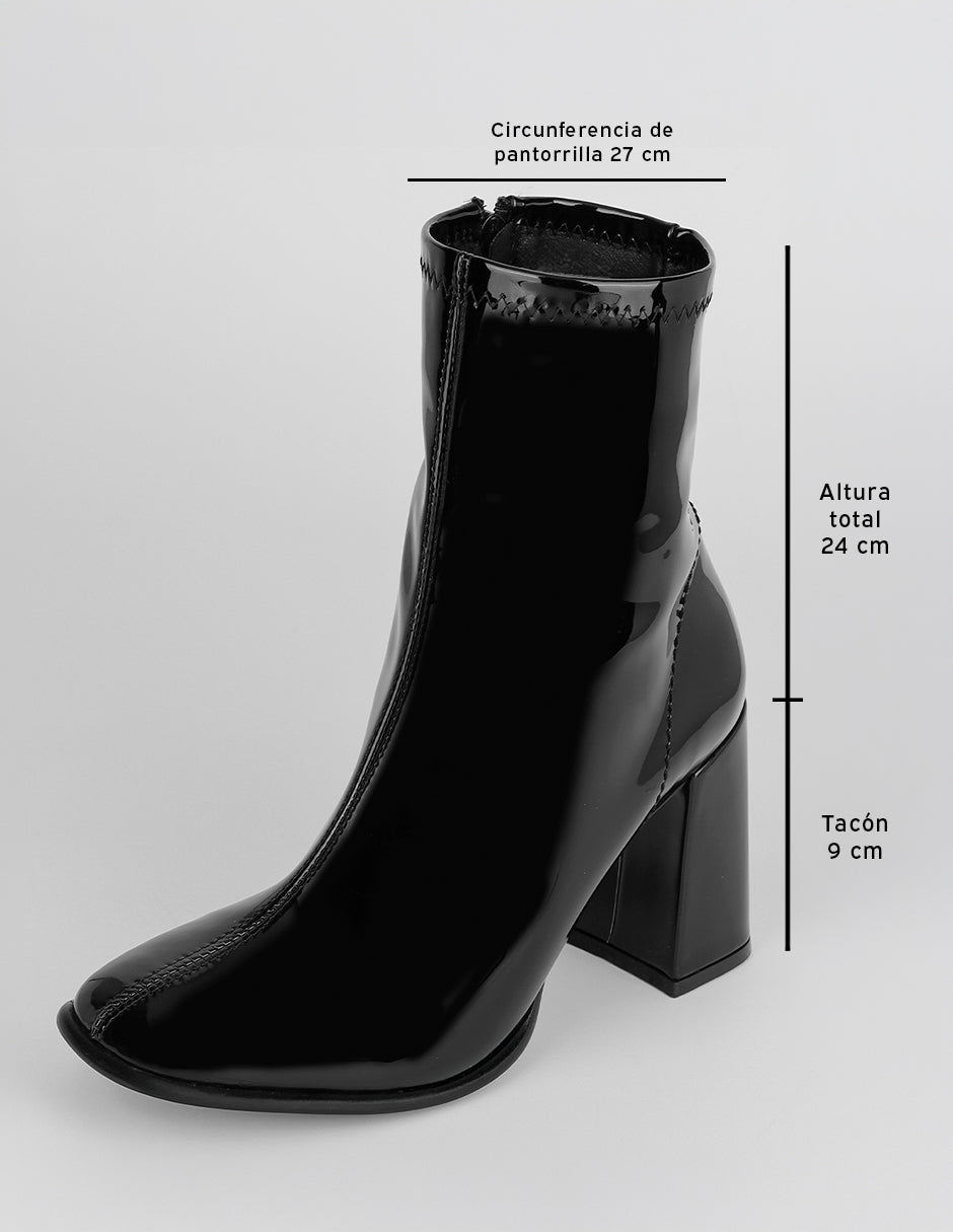 Botín con tacón Aurora en Charol – Negro