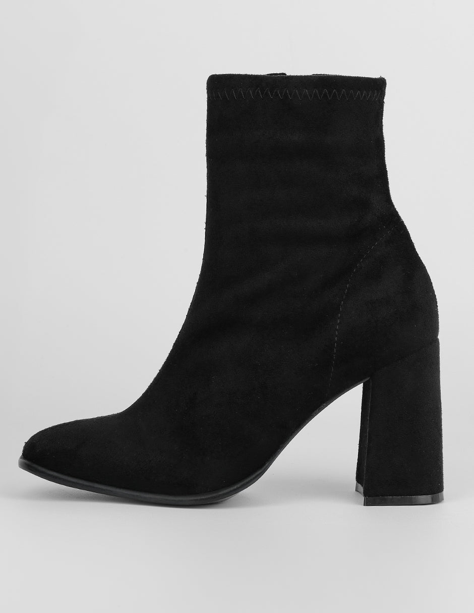 Botín con tacón Exterior Gamuza Color Negro Para Mujer De RBCOLLECTION