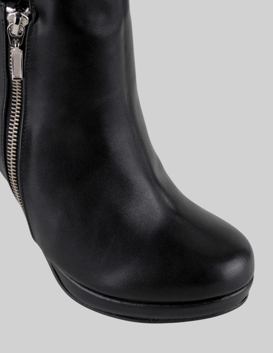 Botín con tacón Fire en Piel vegana – Negro