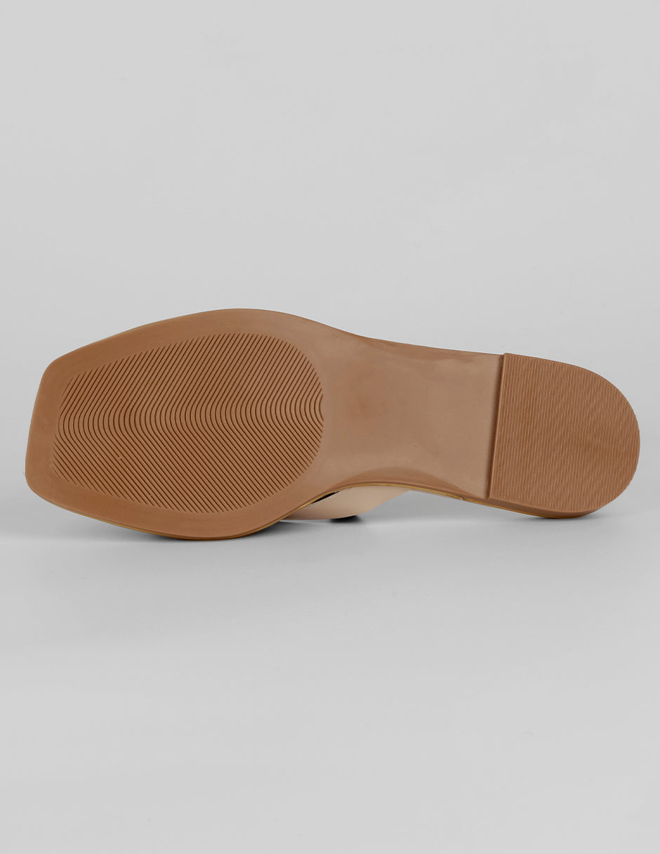 Sandalias de piso Soft en Sintético – Latte
