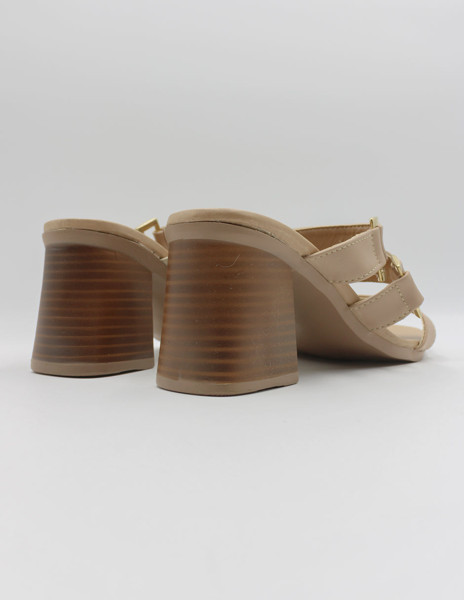Sandalia con tacón en Piel vegana – Beige