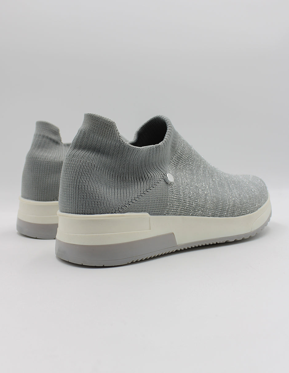 Tenis tipo deportivo  en Textil – Gris
