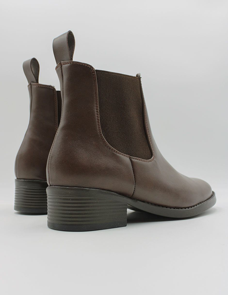 Botas casuales en Piel vegana – Café